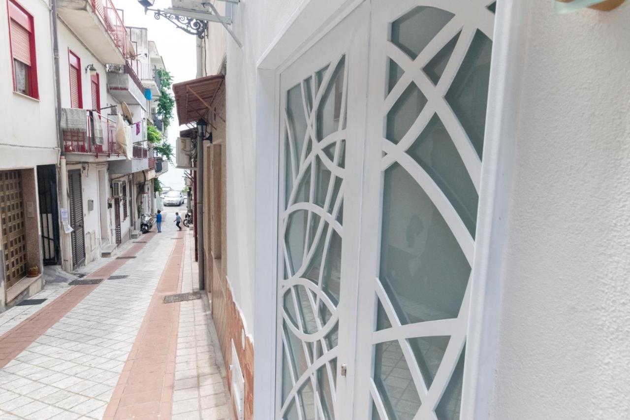 La Casa Nel Vicolo 2 Daire Giardini Naxos Dış mekan fotoğraf